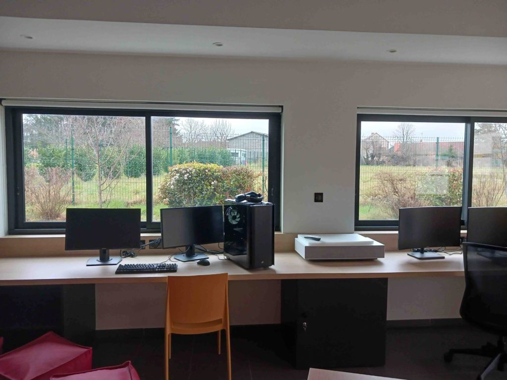 Espace de coworking du tiers-lieu Hubertine Auclert