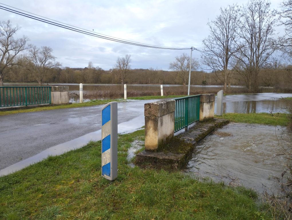 Crue du Cher aux Forges